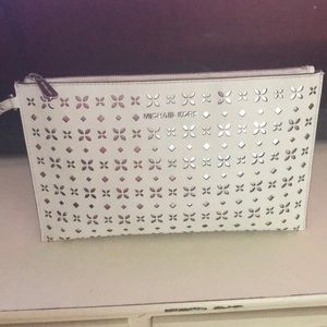 NWT Michael Kors jet set wristlet / clutch